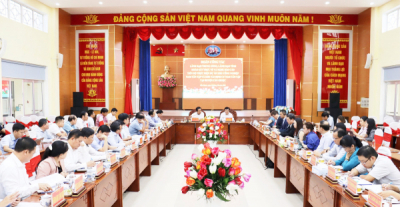 WELCOMING FORMER PRESIDENT - MR. TRUONG TAN SANG VISITS NAM TAN TAP INDUSTRIAL PARK PROJECT