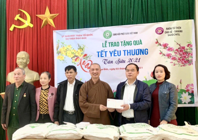 200 CHARITY GIFTS TO DAO DUC Town (VINH PHUC PROVINCE)