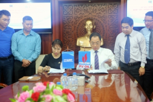 The signing ceremony of cooperation contract between Saigon Telecommunication &amp; Technologies Corporation (SAIGONTEL) and PetroVietnam Oil Corporation (PVOIL)